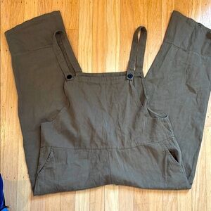 Women’s large overall jumper- olive green